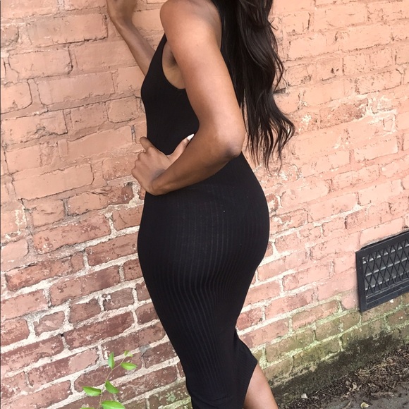 Ribbed black midi dress with split button detail - Picture 3 of 10
